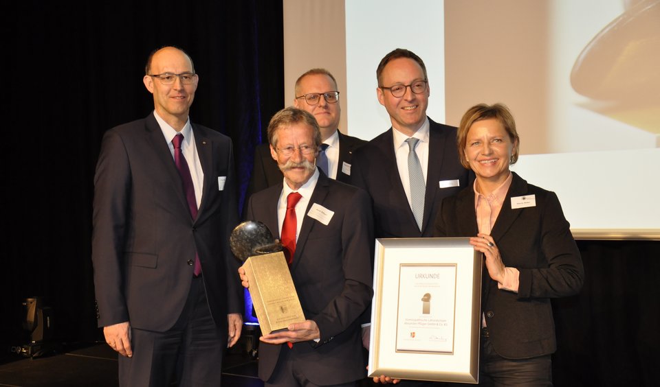 Auszeichnung Horst Pflüger Auszeichnung Horst Pflüger